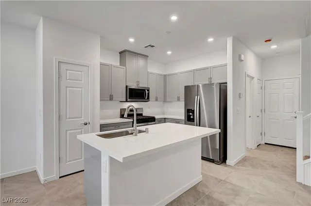 $360,990 | 1175 Heliodor Avenue, Henderson, NV 89011