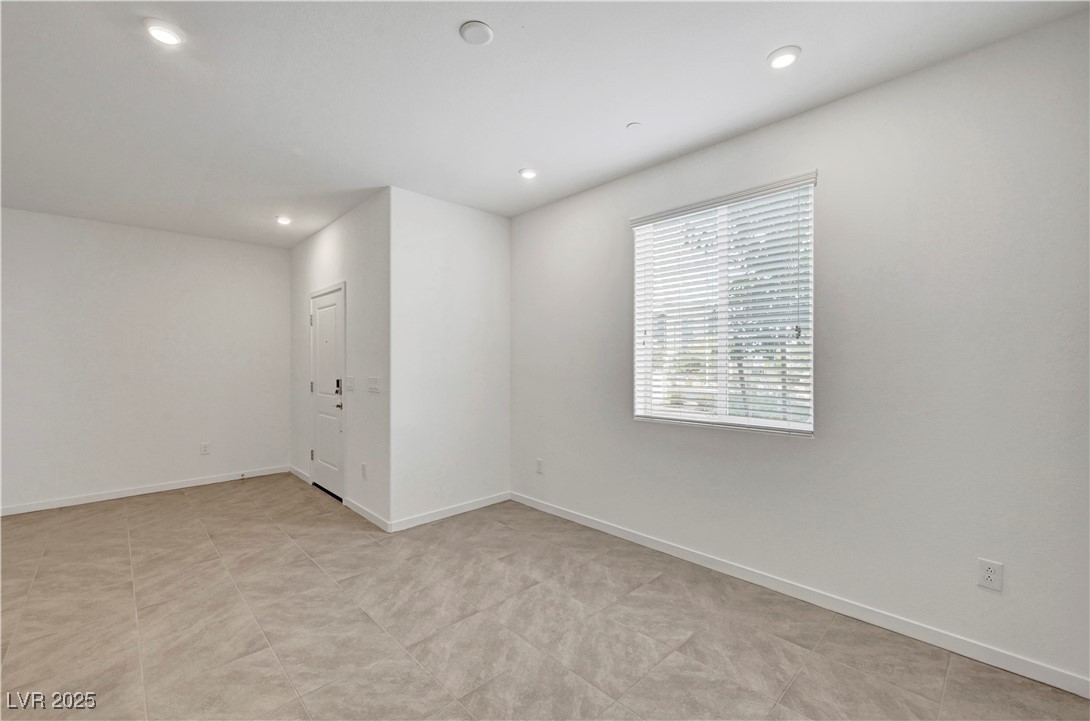 1175 Heliodor Avenue Henderson, NV 89011 - Photo 14 of 43