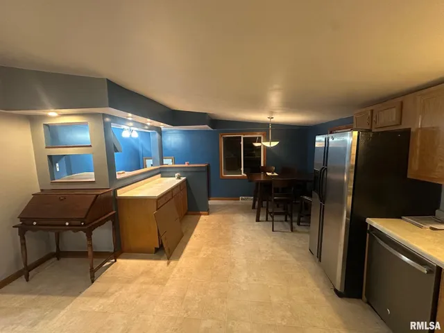 $110,000 | 223 Elm Street, Kincaid, IL 62540