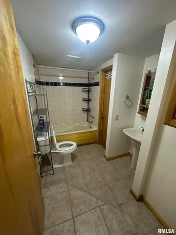 $110,000 | 223 Elm Street, Kincaid, IL 62540