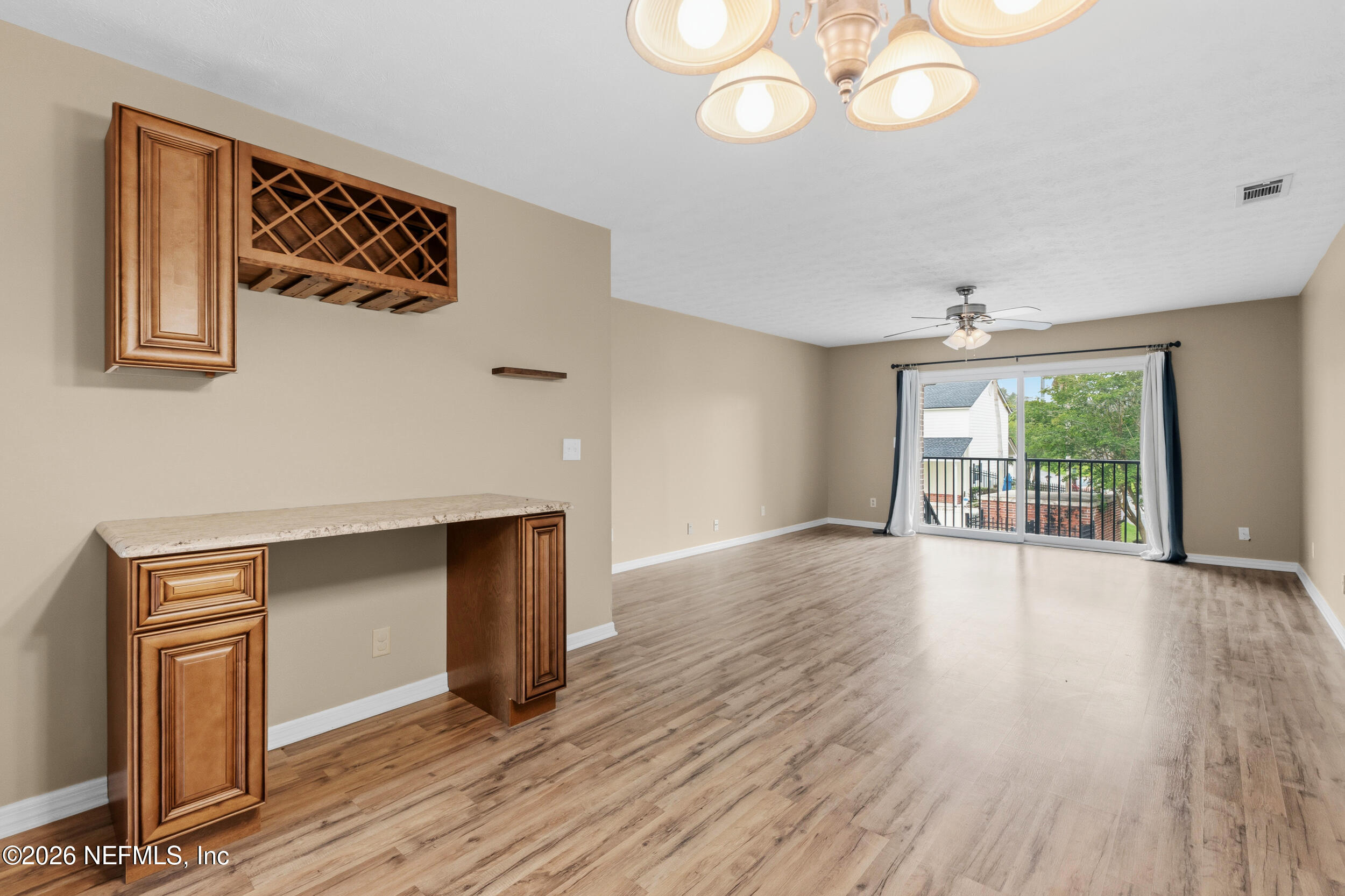 4915 Baymeadows Road, Unit 3C Jacksonville, FL 32217 - Photo 8 of 27 Dining/Living Area