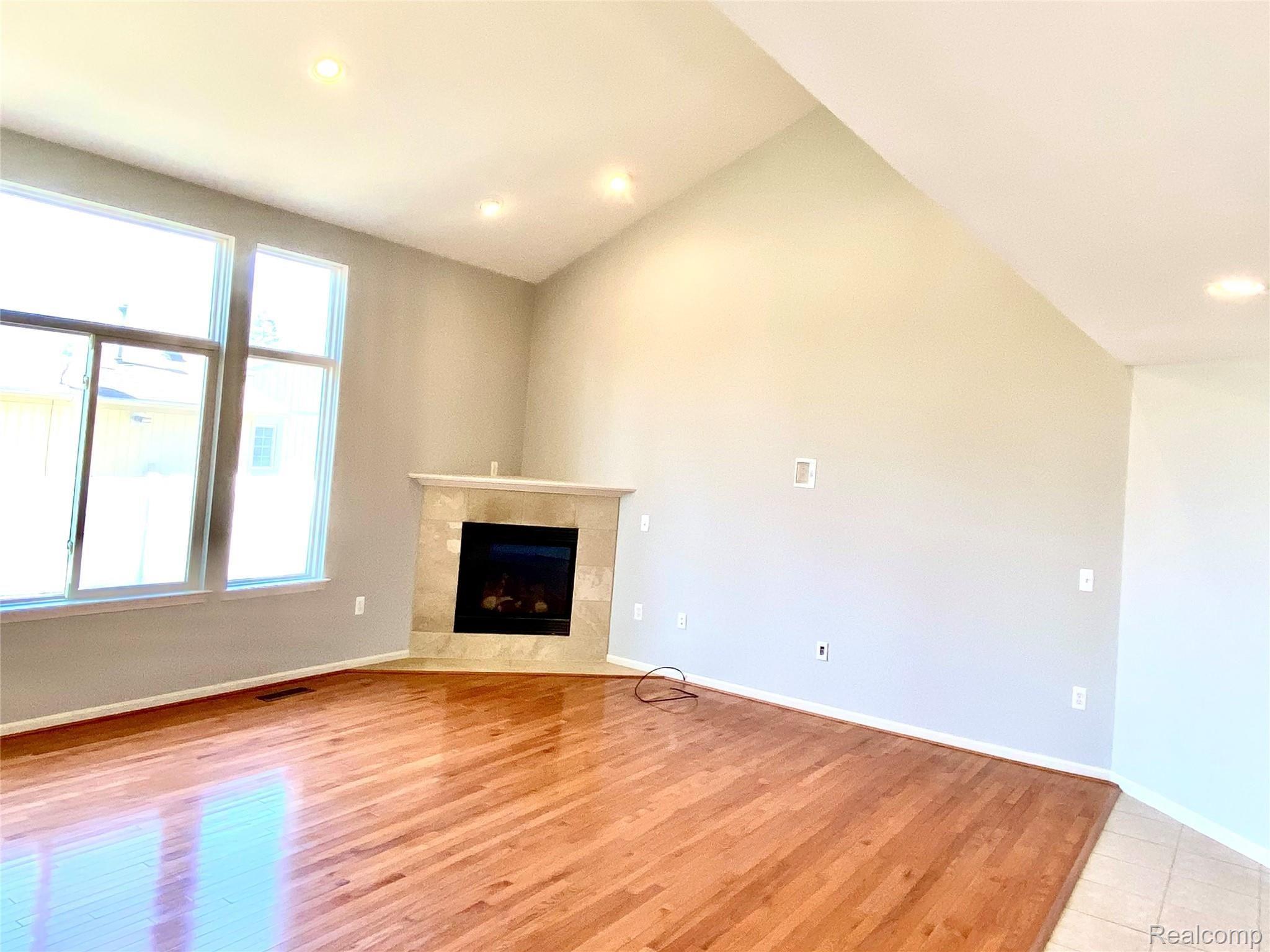 1703 Milverton Road Troy, MI 48083 - Photo 13 of 46 Great room