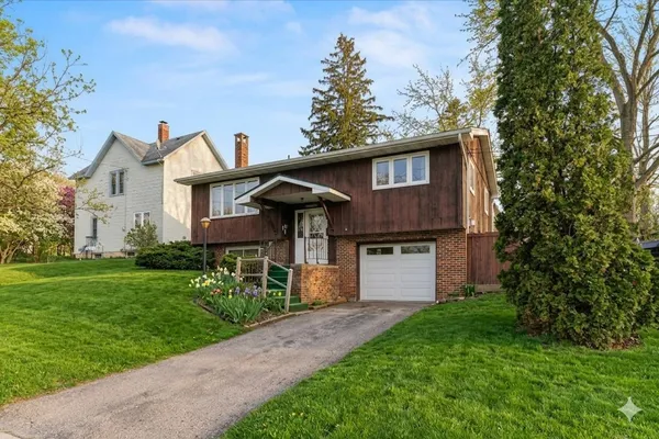 $249,000 | 215 West South Street, Viroqua, WI 54665