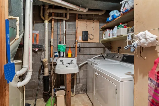 $275,000 | 215 West South Street, Viroqua, WI 54665