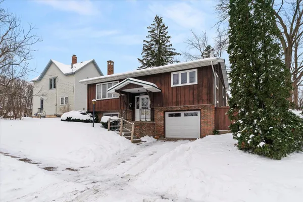 $249,000 | 215 West South Street, Viroqua, WI 54665