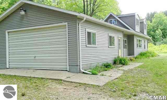 11660 West Bawkey Road Lake, MI 48632 - Photo 15 of 25 1769900-14.JPG