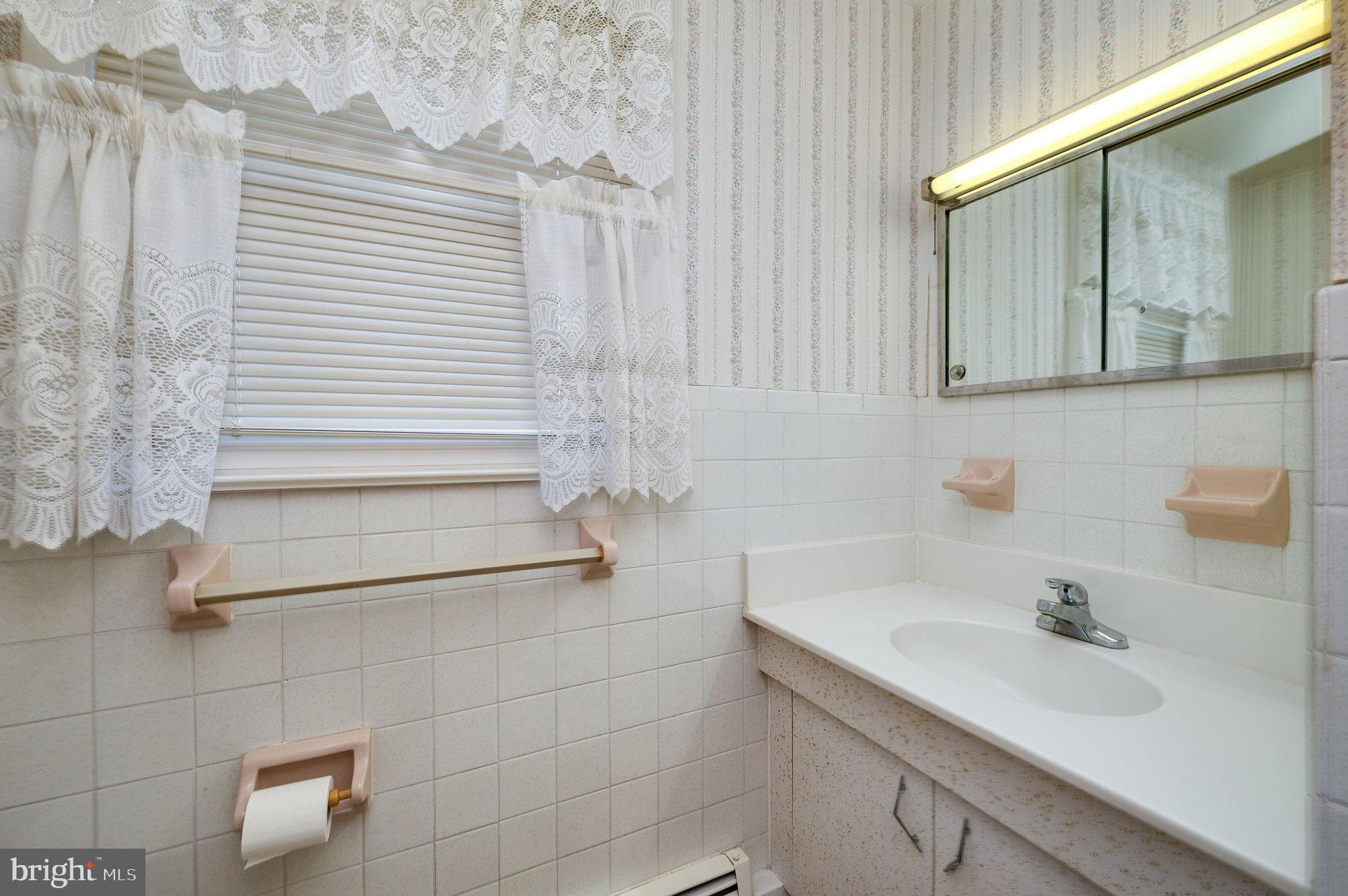 226 Gibraltar Road Reading, PA 19606 - Photo 16 of 41 Gallery Image 16