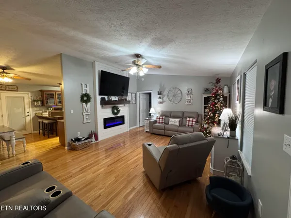 $409,900 | 188 Huntsman Lane, Bean Station, TN 37708