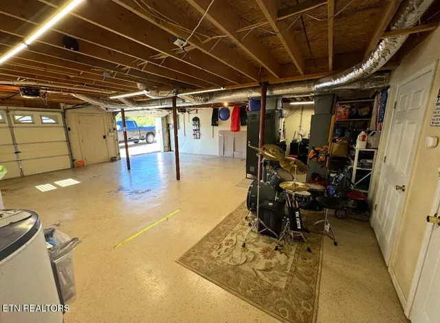 $429,900 | 188 Huntsman Lane, Bean Station, TN 37708