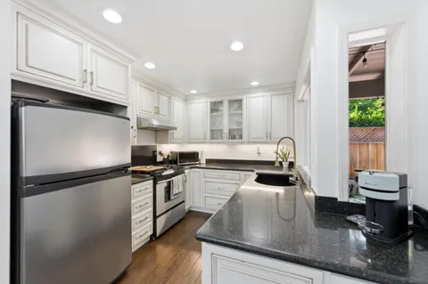 $1,395,000 | 856 Minnesota Avenue, Unit 103, San Jose, CA 95125
