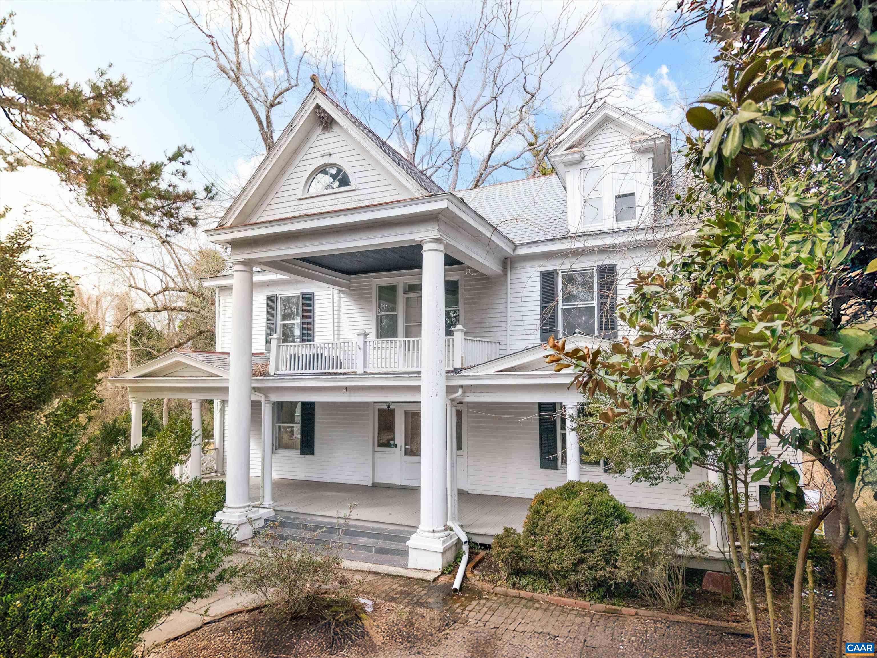 278 James River Road Scottsville, VA 24590 - Photo 47 of 59 a front view of a house with a garden