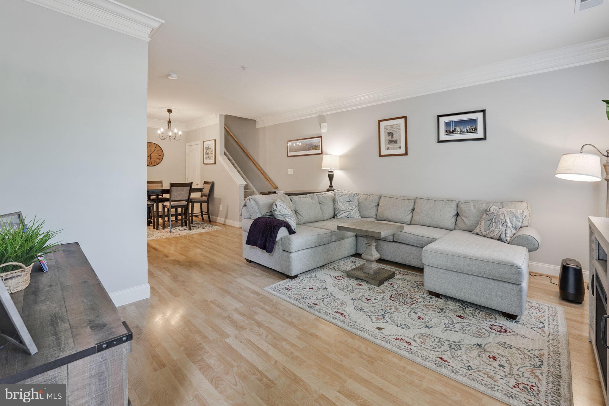 8051 Gatehouse Road, Unit 12 Falls Church, VA 22042 - Photo 3 of 31