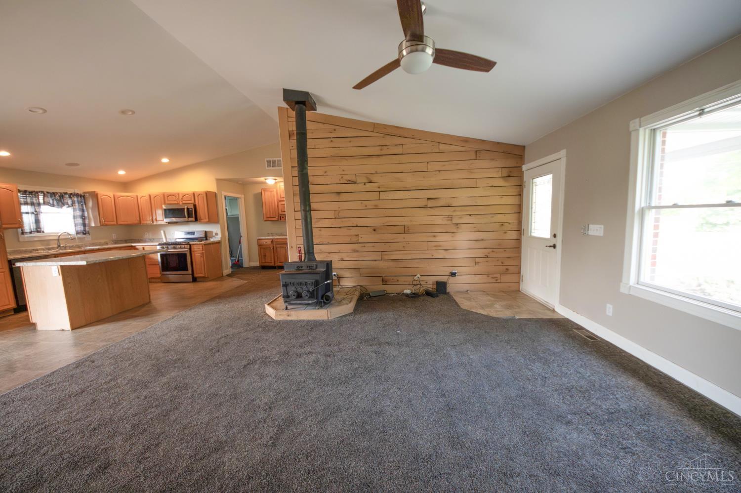 6231 Hunt Road Blanchester, OH 45107 - Photo 3 of 20