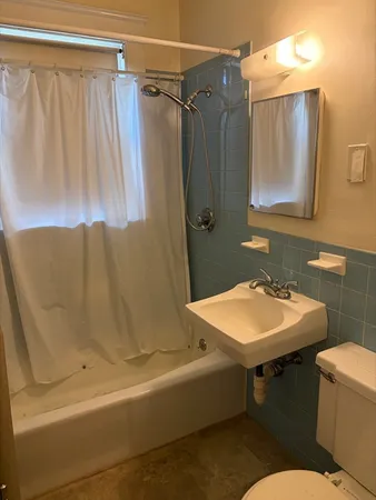 $2,100 | 16 Eddy Street, Unit 1, Waltham, MA 02453