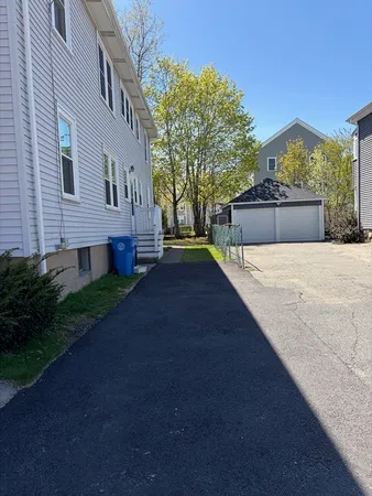 $2,100 | 16 Eddy Street, Unit 1, Waltham, MA 02453