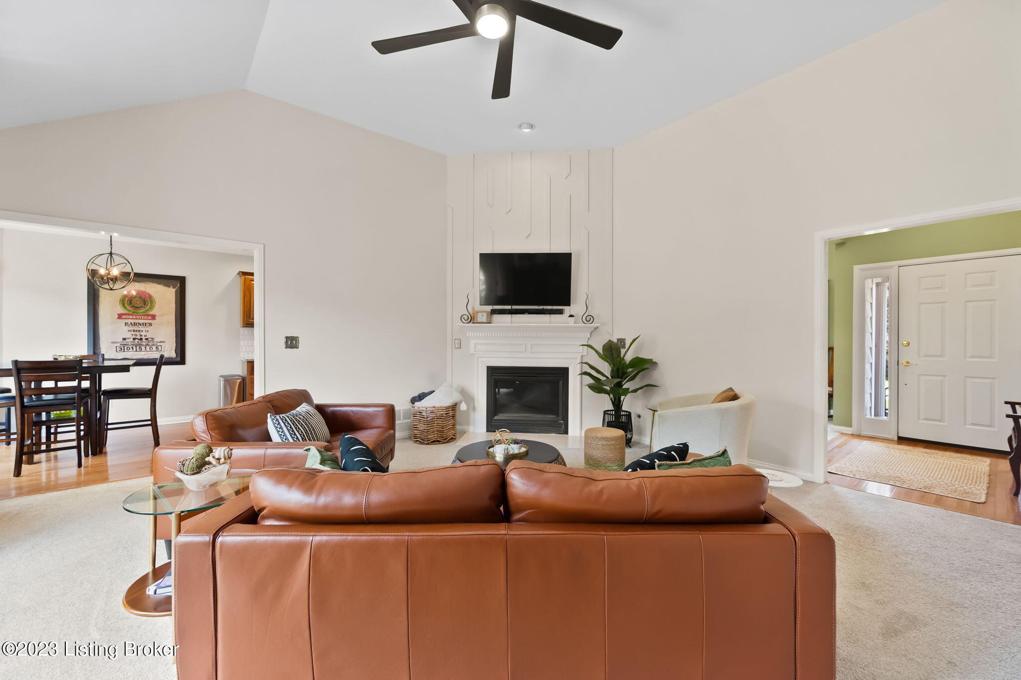 4610 Stone Ridge Road Crestwood, KY 40014 - Photo 10 of 52 The vaulted ceiling gives the spacious family room an open airy feel