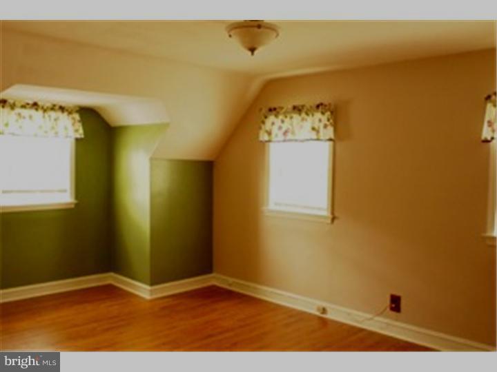 100 Robin Road Media, PA 19063 - Photo 10 of 13 Bedroom - Main