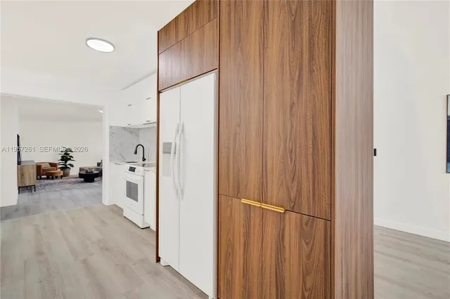 $3,600 | 51 Northeast 56th Court, Oakland Park, FL 33334