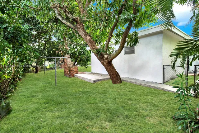 $3,600 | 51 Northeast 56th Court, Oakland Park, FL 33334