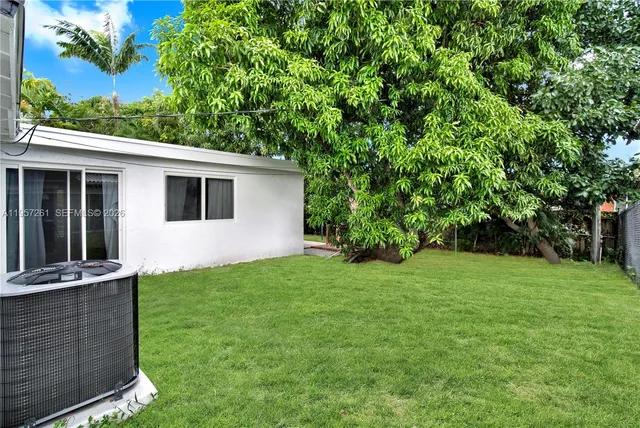 $3,600 | 51 Northeast 56th Court, Oakland Park, FL 33334