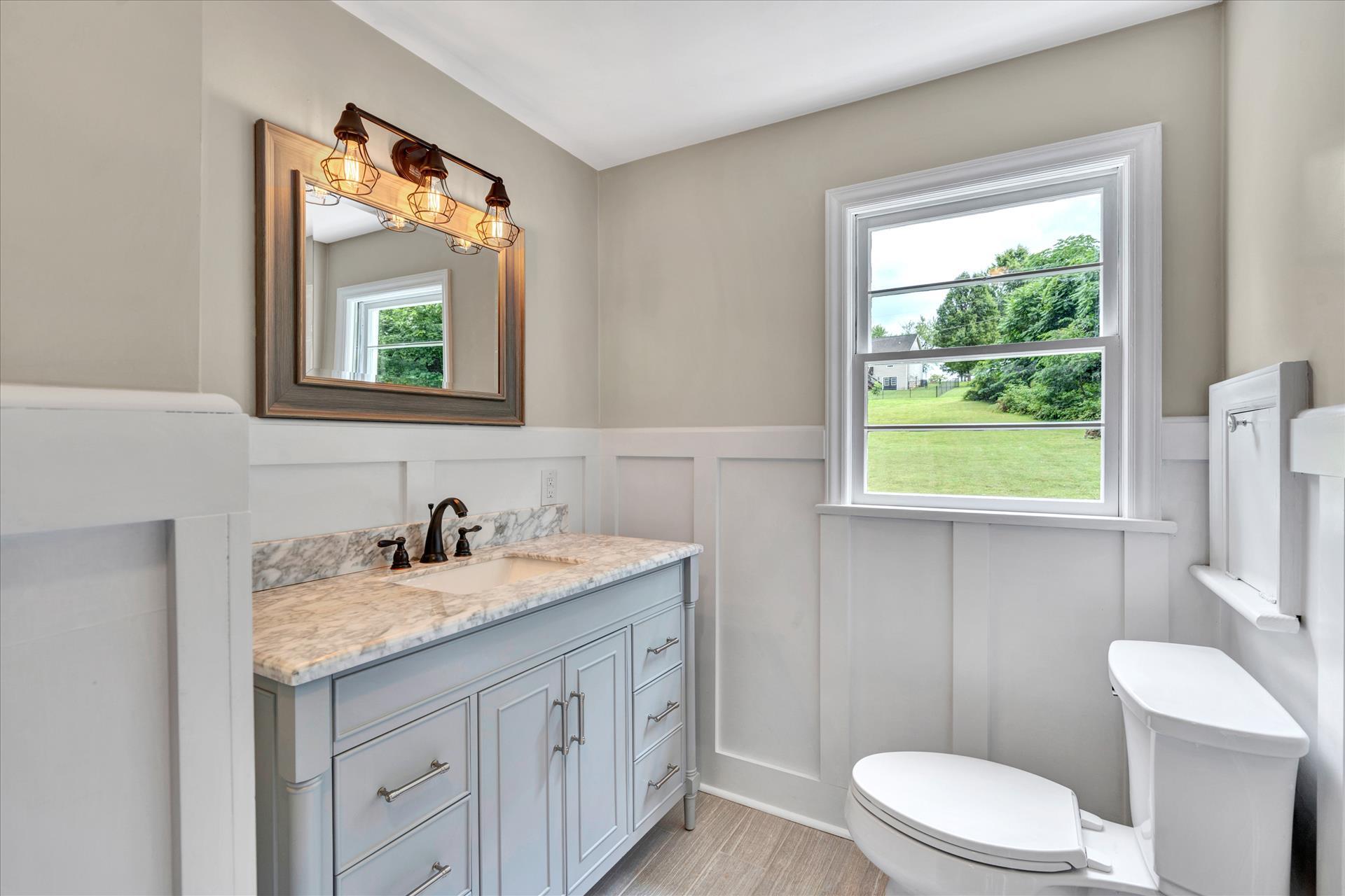 Upper Bathroom