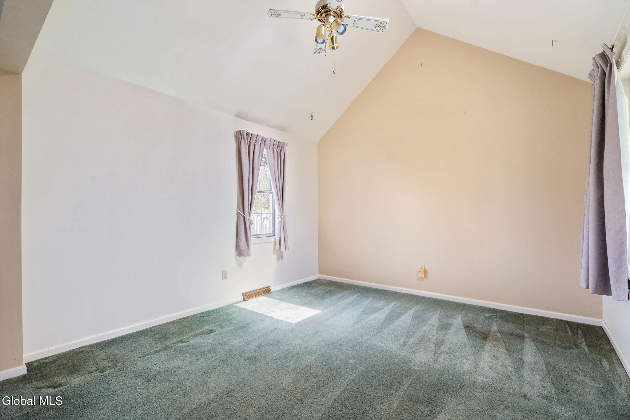 15 Albermarle Road Scotia, NY 12302 - Photo 8 of 28 10-15AlbermarleRd_09