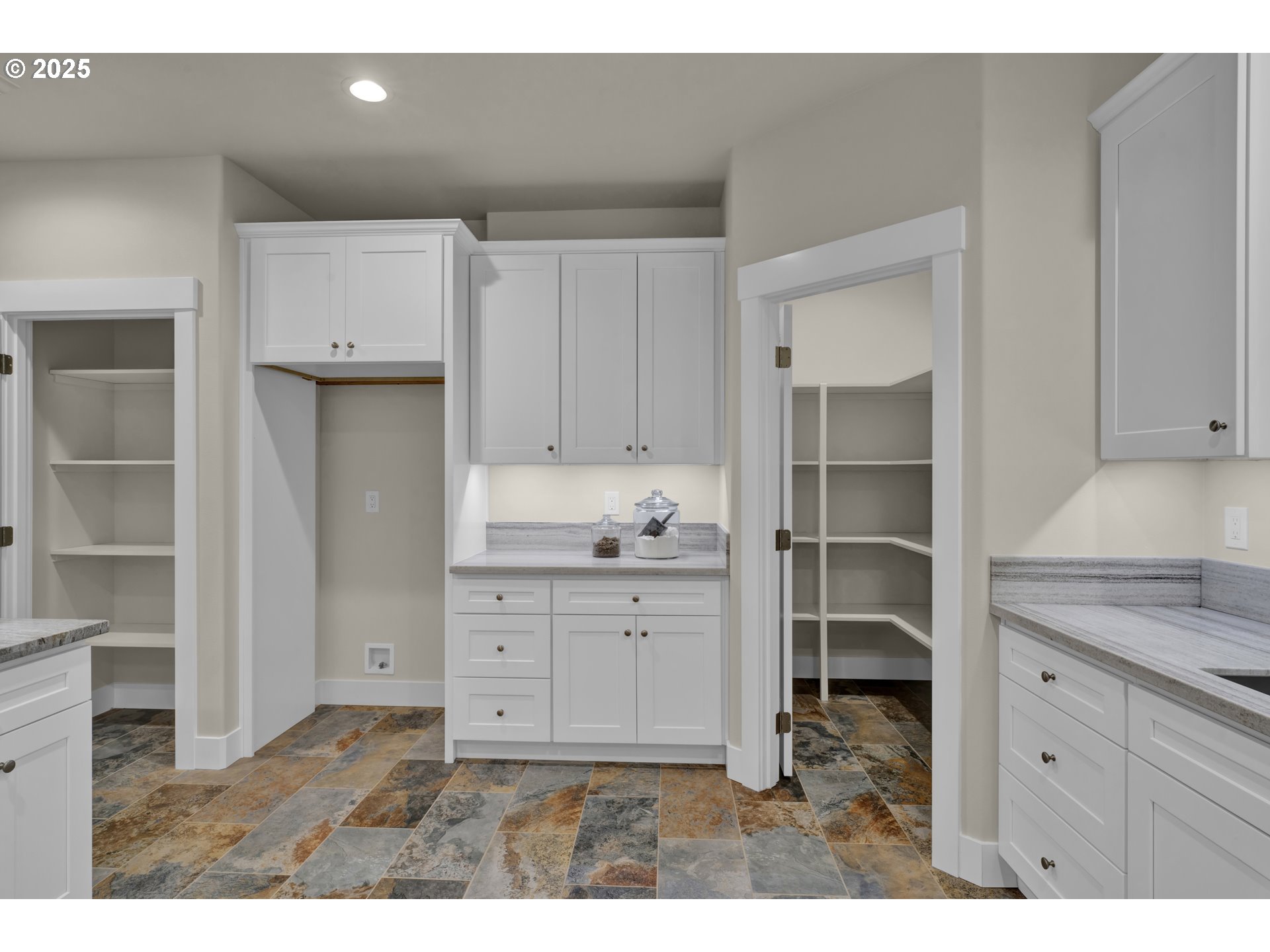 133 Shoreline Drive Florence, OR 97439 - Photo 18 of 32