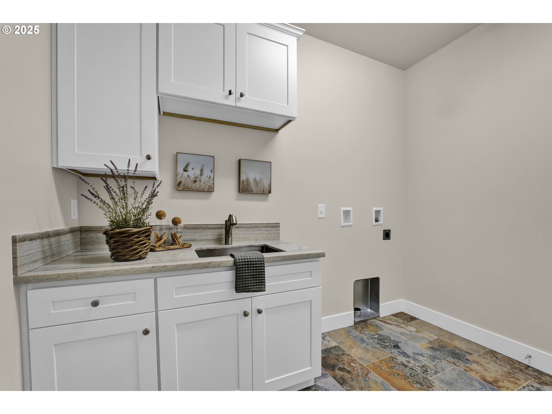 133 Shoreline Drive Florence, OR 97439 - Photo 29 of 32