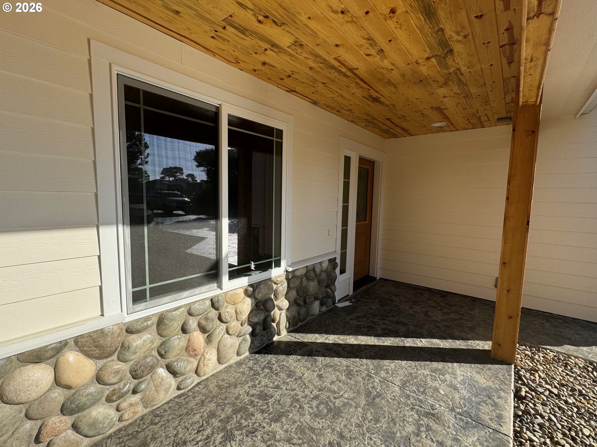 133 Shoreline Drive Florence, OR 97439 - Photo 6 of 32