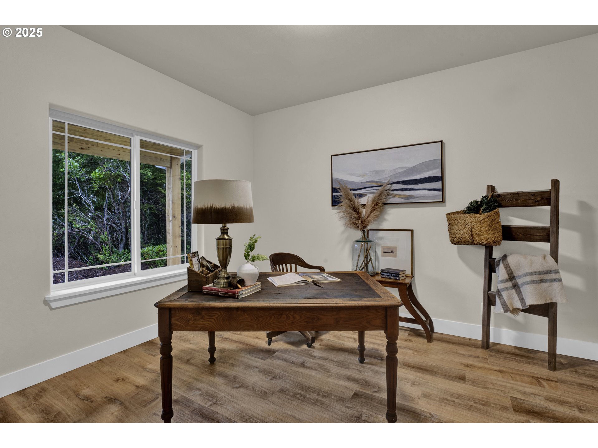 133 Shoreline Drive Florence, OR 97439 - Photo 9 of 32