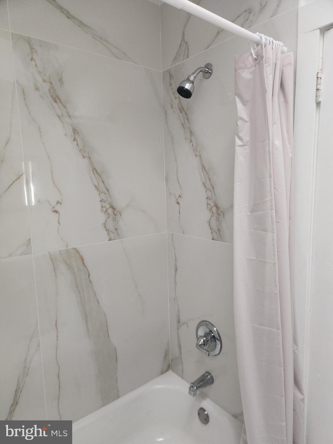 228 Erica Street, Unit 2 Philadelphia, PA 19116 - Photo 15 of 23