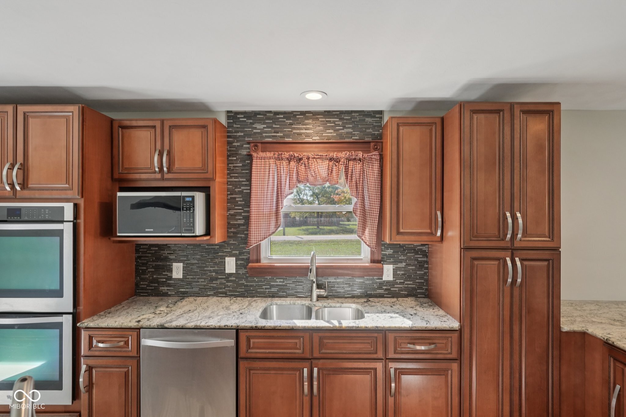 748 Weber Road Greenfield, IN 46140 - Photo 16 of 90 Gallery Image 16