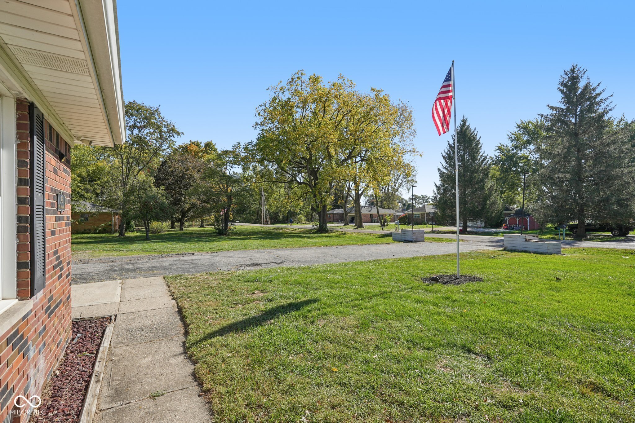748 Weber Road Greenfield, IN 46140 - Photo 4 of 90 Gallery Image 4