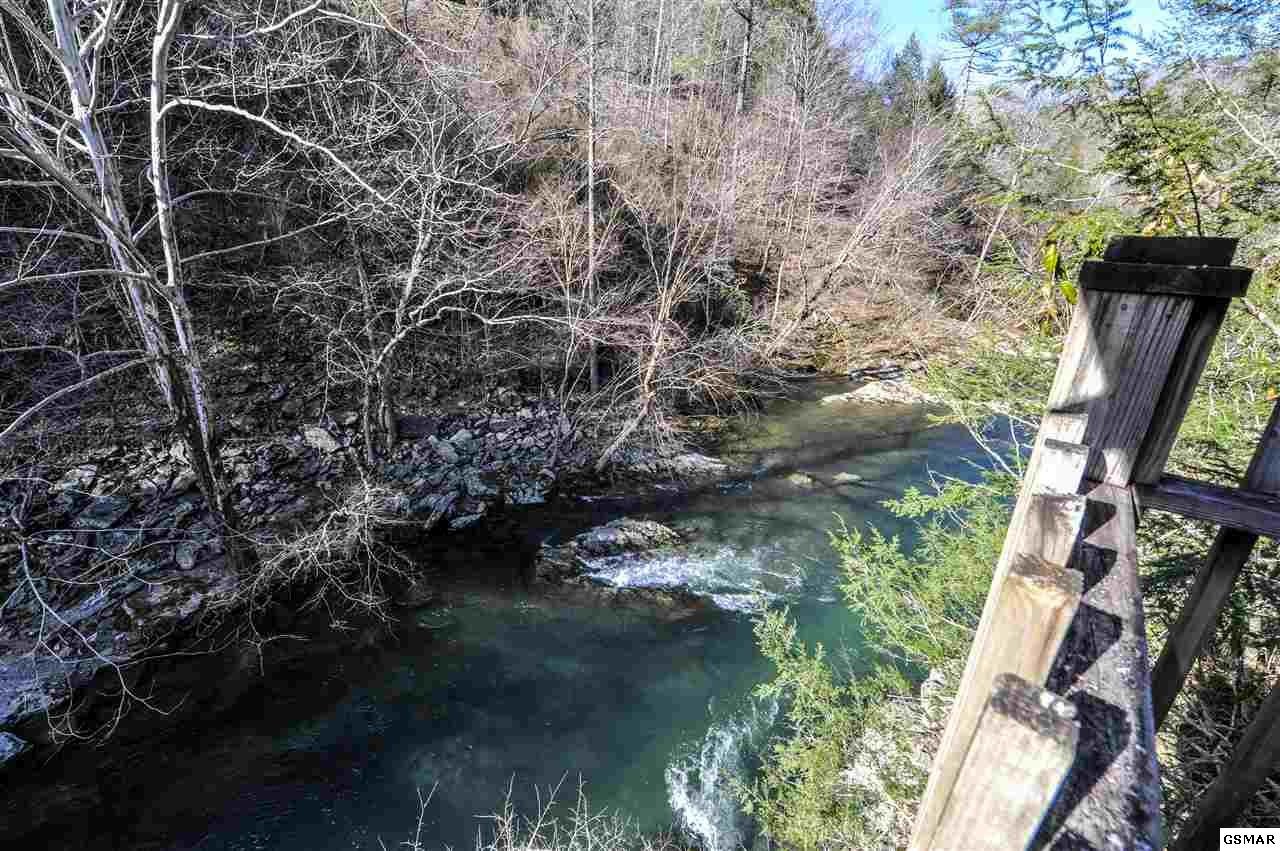 1563 Grant Road Sevierville, TN 37876 - Photo 2 of 35