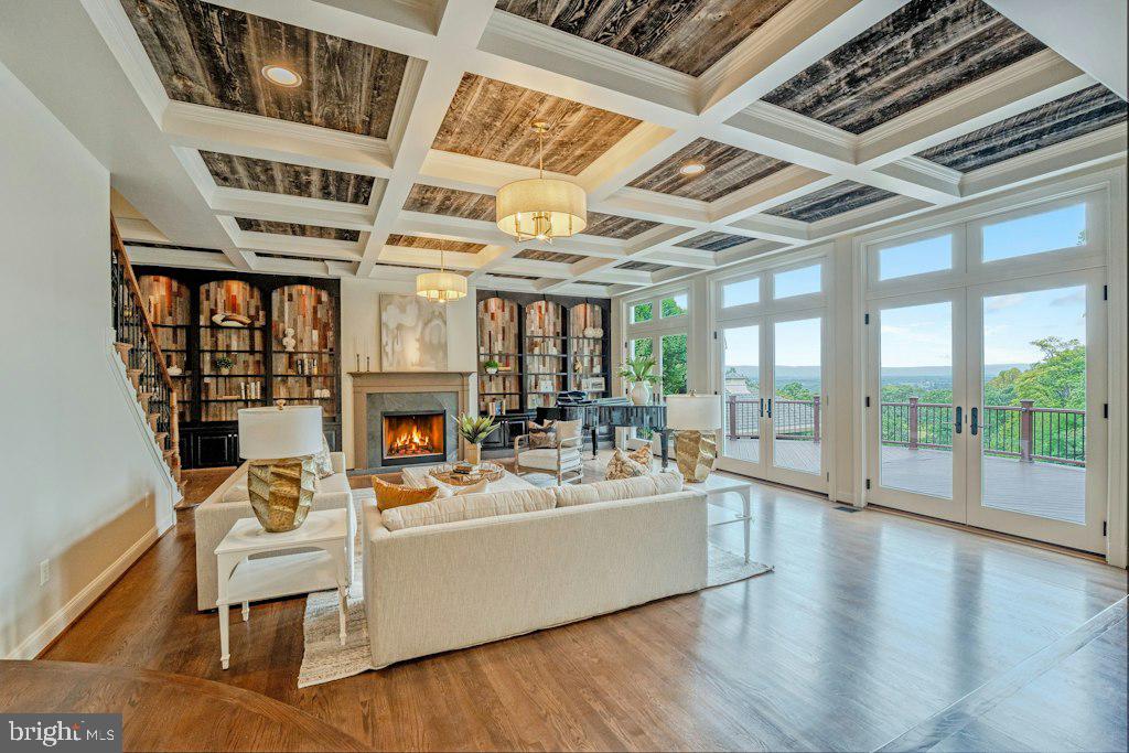13442 Loyalty Road Leesburg, VA 20176 - Photo 13 of 76 Family Room off the kitchen with views