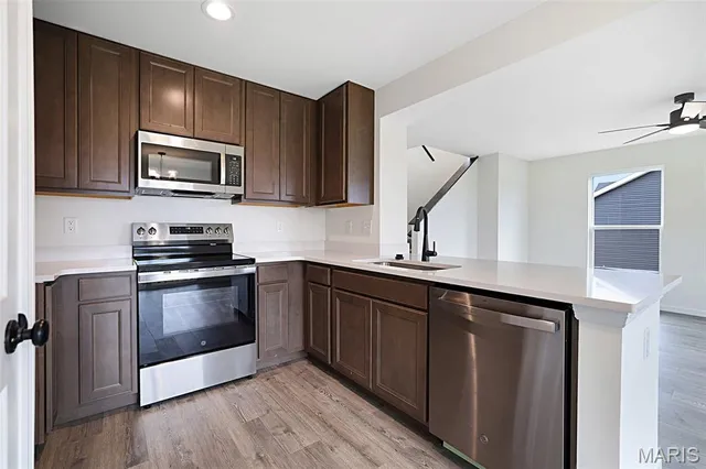 $303,871 | 1076 Black Bear Drive, House Springs, MO 63051