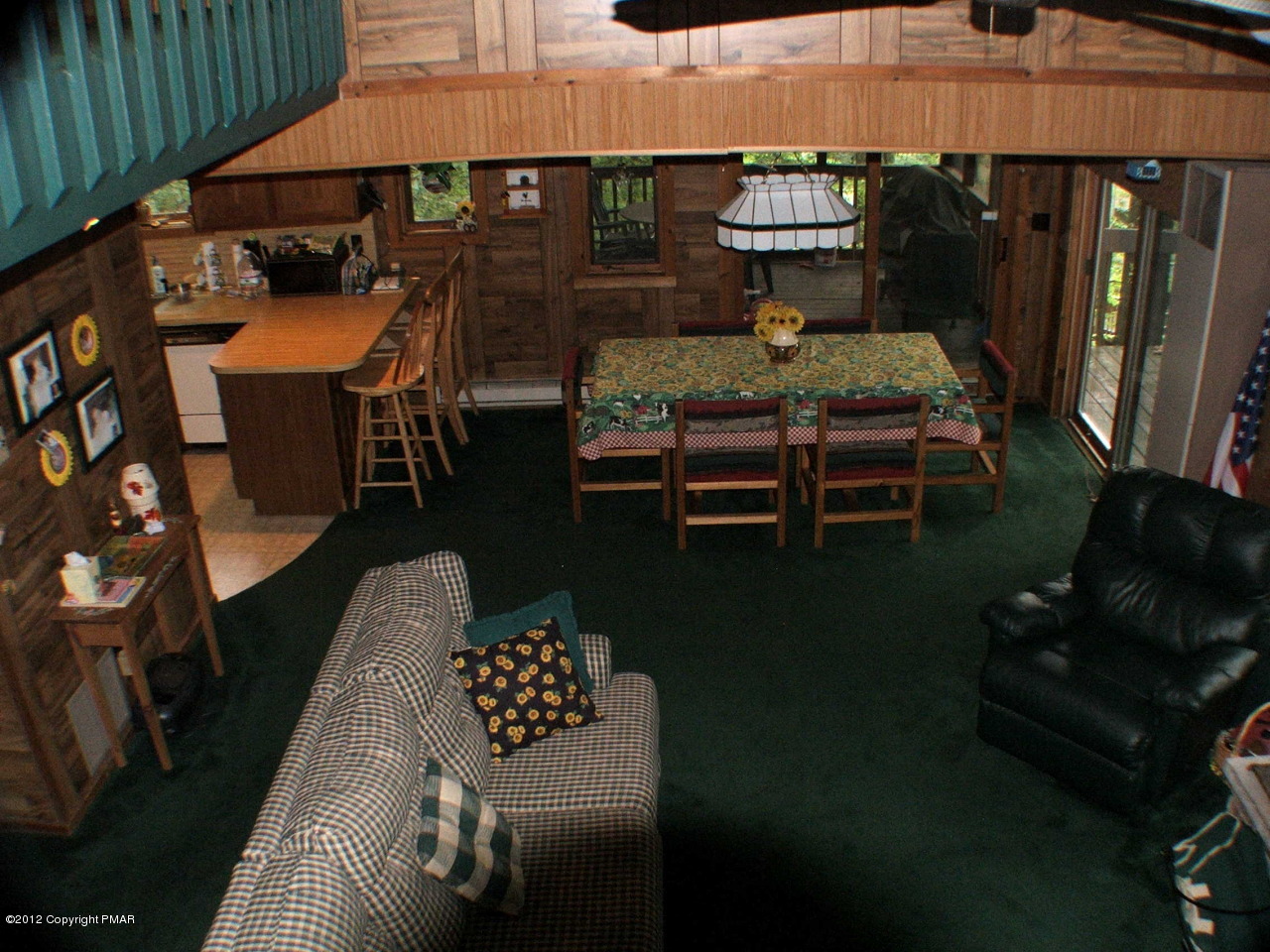 758 Canterbury Road Bushkill, PA 18324 - Photo 15 of 25 Living & Dining Area