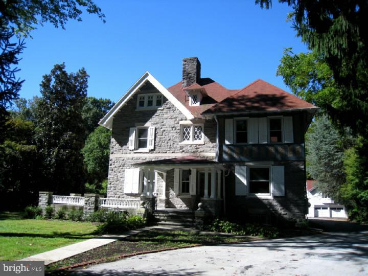 7 South Providence Road Wallingford, PA 19086 - Photo 1 of 25 Exterior Front