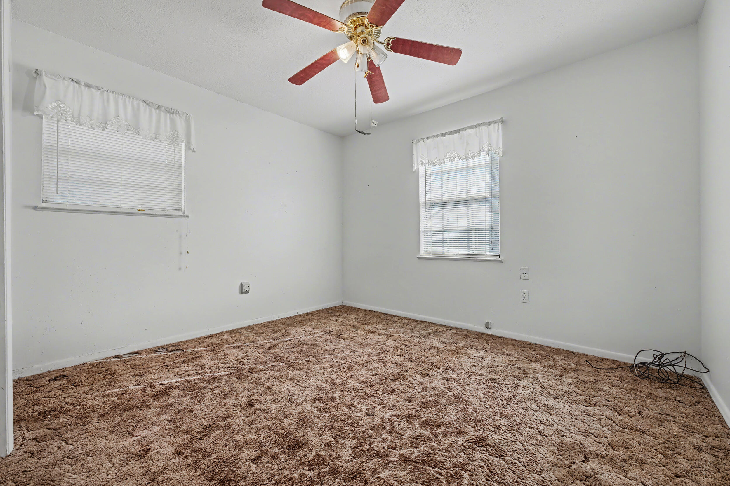 1208 Sunshine Drive Crestview, FL 32539 - Photo 21 of 38 a view of an empty room and window