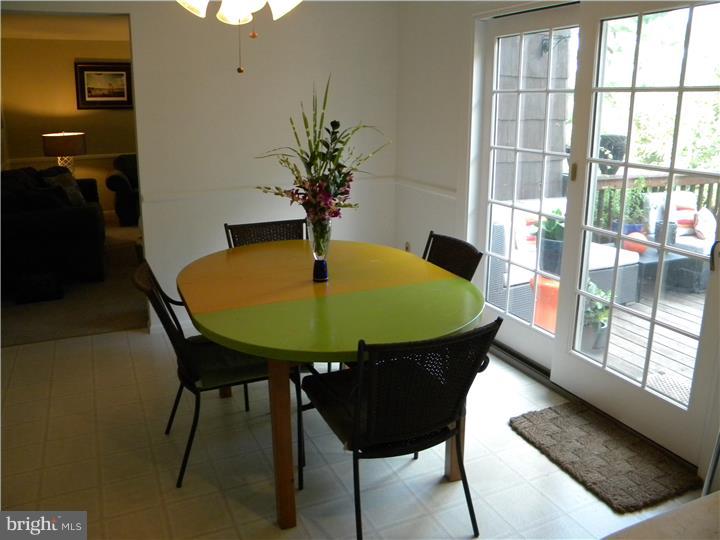 14 Randi Way Titusville, NJ 08560 - Photo 15 of 25 Breakfast Room