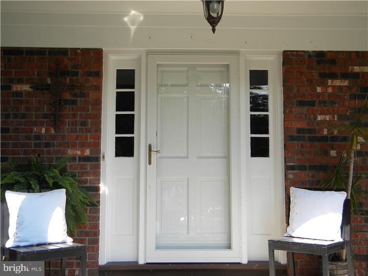 14 Randi Way Titusville, NJ 08560 - Photo 3 of 25 Exterior Front