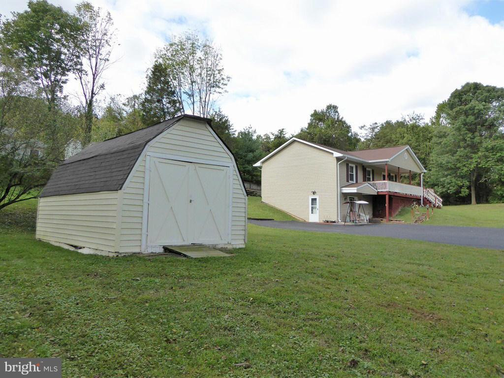 71 Sugar Maple Road Front Royal, VA 22630 - Photo 5 of 30 Exterior (Front)