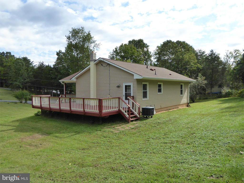 71 Sugar Maple Road Front Royal, VA 22630 - Photo 6 of 30 Exterior (Rear)