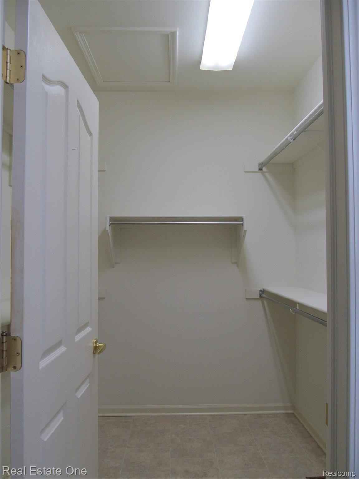 1505 Ford Court, Unit 29 Rochester, MI 48306 - Photo 16 of 30 IMG_1237 - Copy.JPG