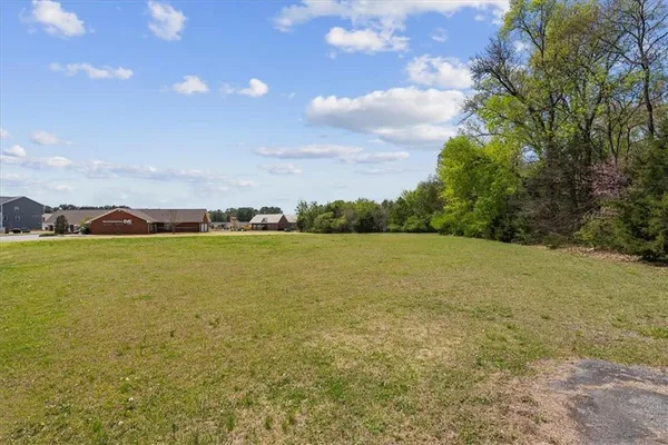 $309,900 | 326 Curtis Parkway Northeast, Calhoun, GA 30701