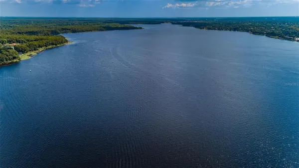 a view of a terrace with sitting area