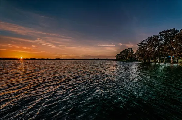 $598,000 | 4445 Lansbrook Parkway, Palm Harbor, FL 34685