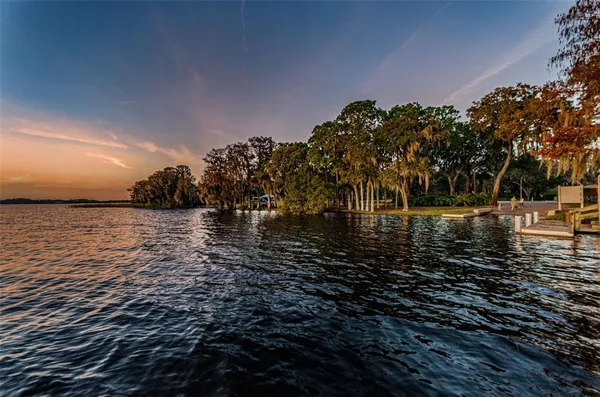 $598,000 | 4445 Lansbrook Parkway, Palm Harbor, FL 34685