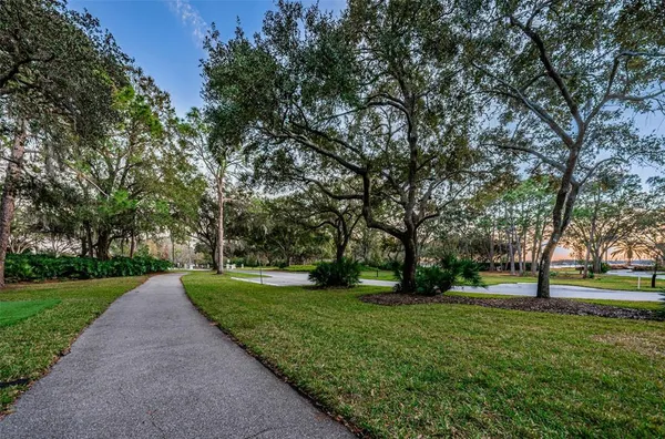 $598,000 | 4445 Lansbrook Parkway, Palm Harbor, FL 34685