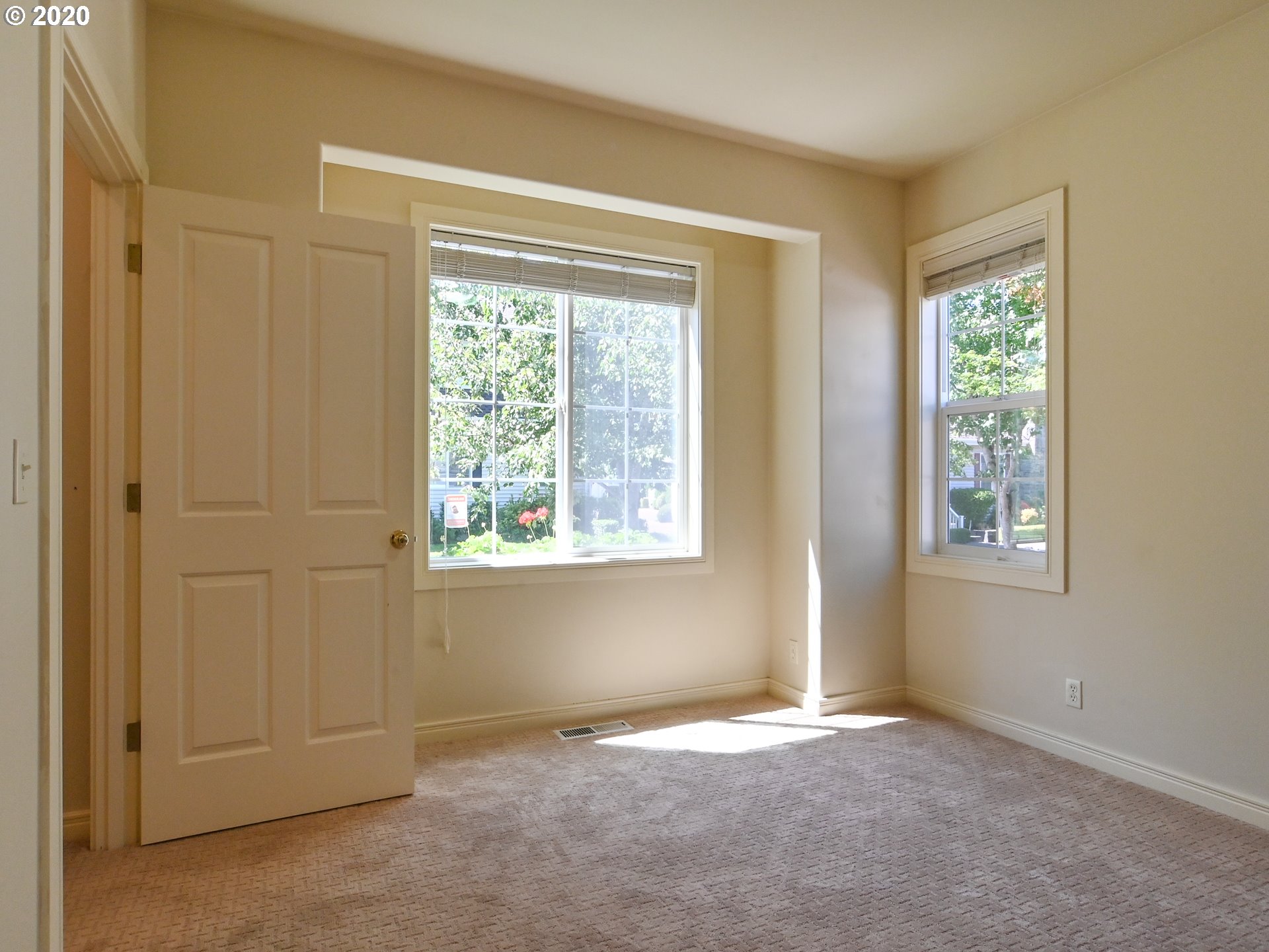 487 Covey Lane Eugene, OR 97401 - Photo 10 of 31